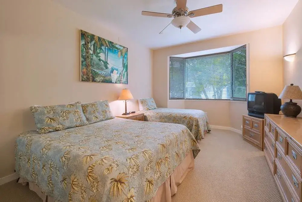 Emmalani Court 212 by RedAwning