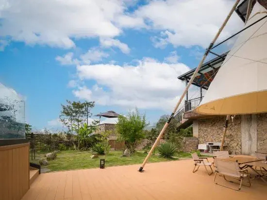 Enshi Straight-to-Straight Retro Homestay