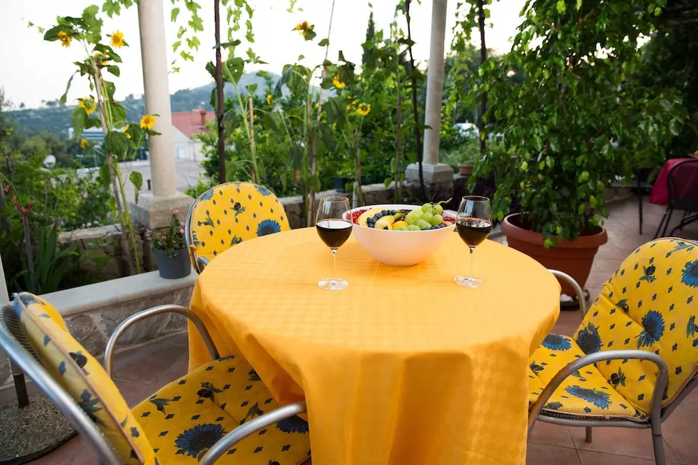 Studio Apartments Andrijana