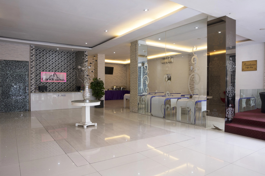 Candi Hotel