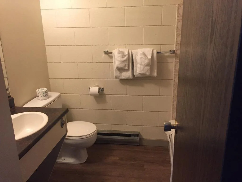 Armstrong Inn