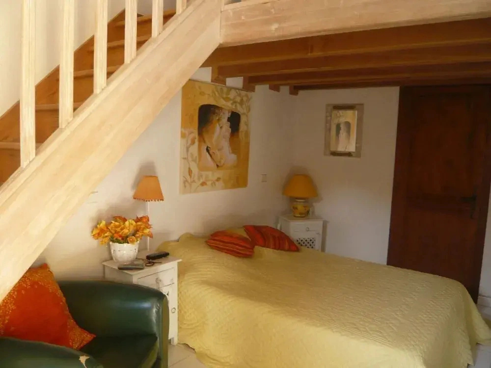 Villa in Sainte-Maxime near La Nartelle Beach