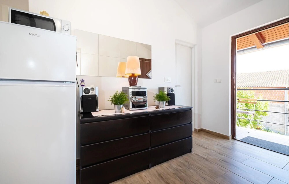 Nice Apartment in Maslenica With 2 Bedrooms and Wifi