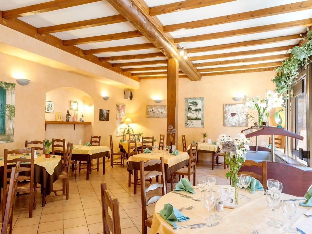 Logis Hôtel Le Saint Clément