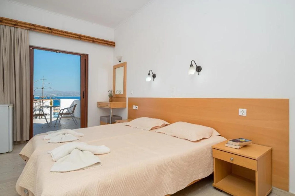 Adonis Hotel