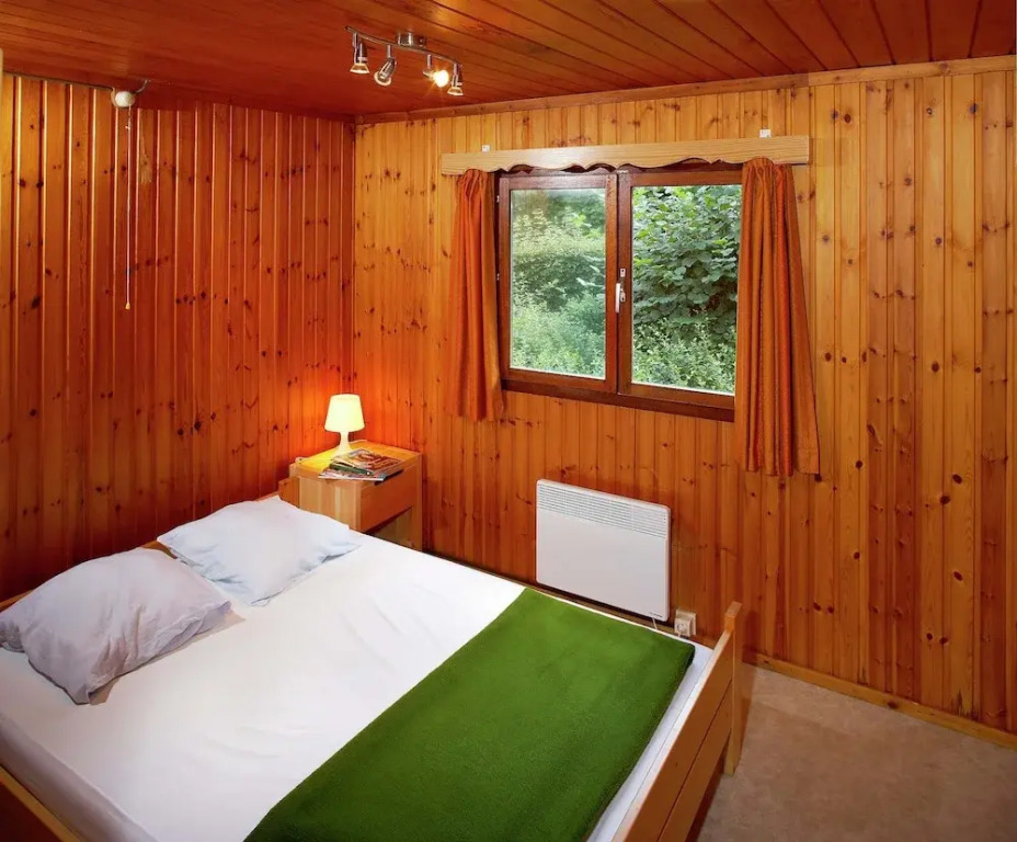 Cozy, Wooden Chalet With Deck, Near Durbuy