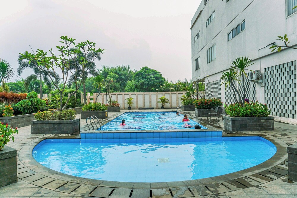 Cozy And Pleasant Studio At Apartment Margonda Residence 1
