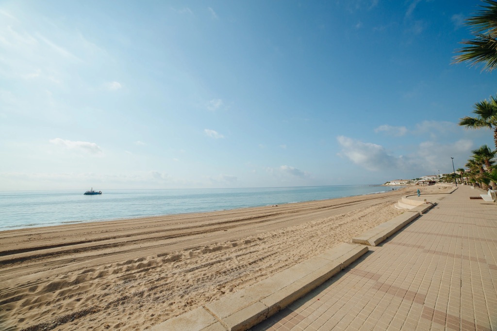 Alannia Costa Dorada