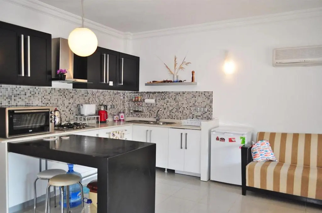 Hillcrest Apartment