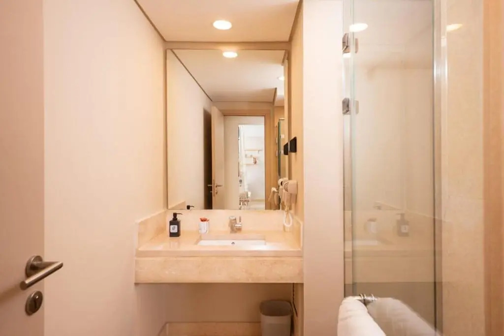 Bright & Breezy 1 BR Mangroovy w Pool & Beach Access