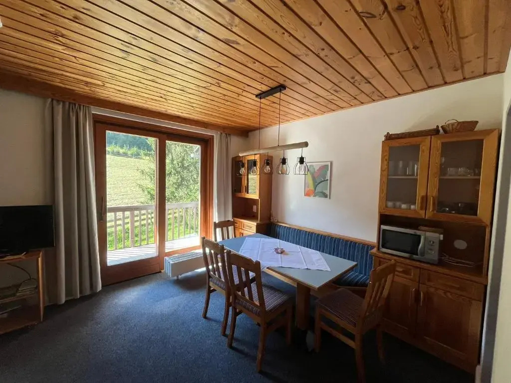 Mai-Brunn Alm Apartments (Bad Kleinkirchheim)