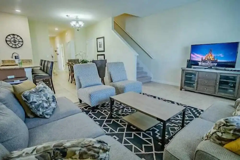 4871 CT - Storey Lake - 5 bd 4bath Townhome Near Disney