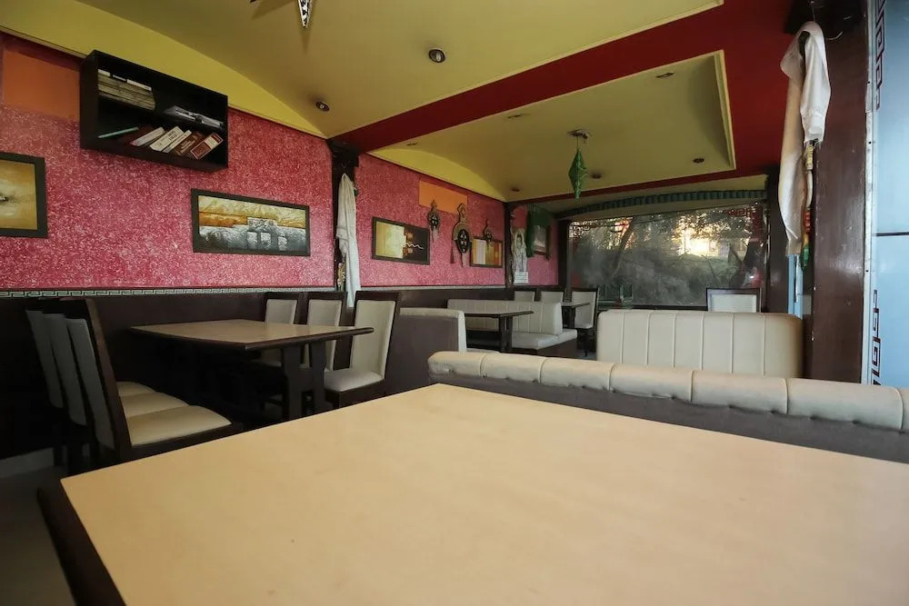 Mona Residency by OYO Rooms