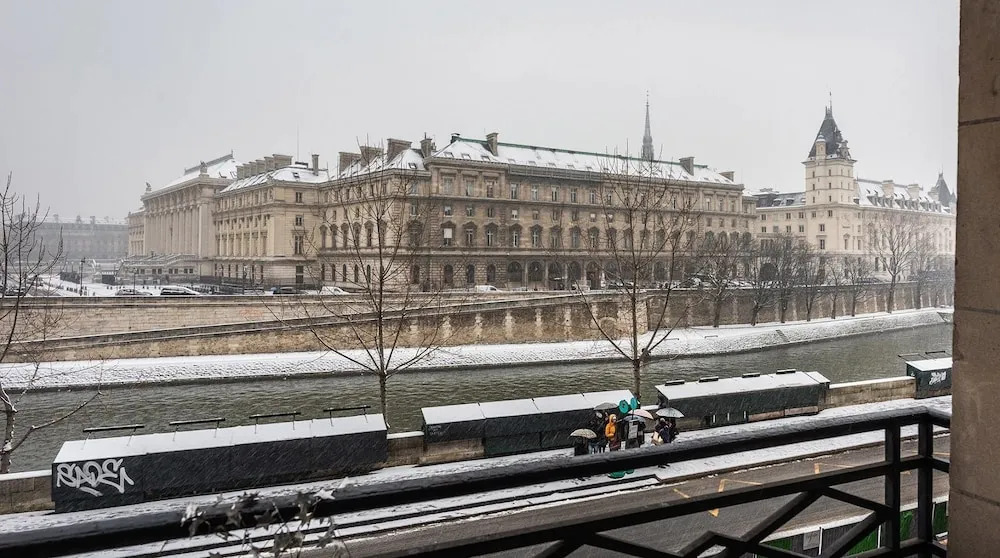 Le Notre Dame - Duplex with Amazing View