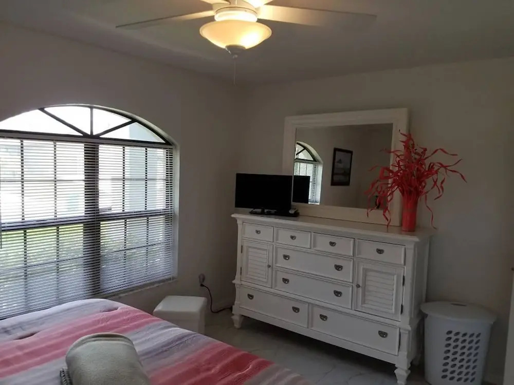 Villa Kyra Cape Coral Vacation Home 32 Pool Canal