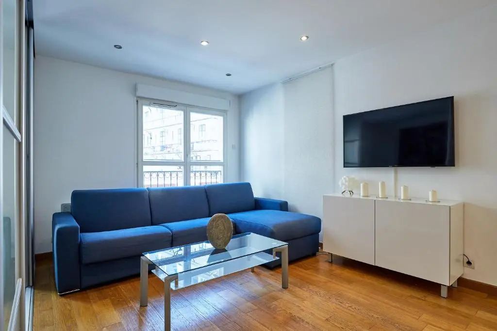 401 Suite Martine