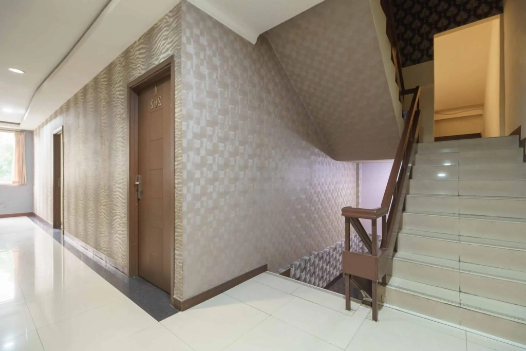 RedDoorz near City Walk Lippo Cikarang