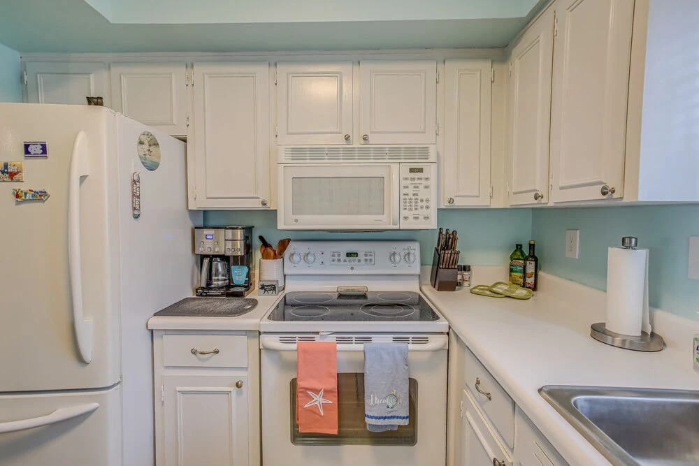 1 Mi to Ocean: North Myrtle Beach Townhome