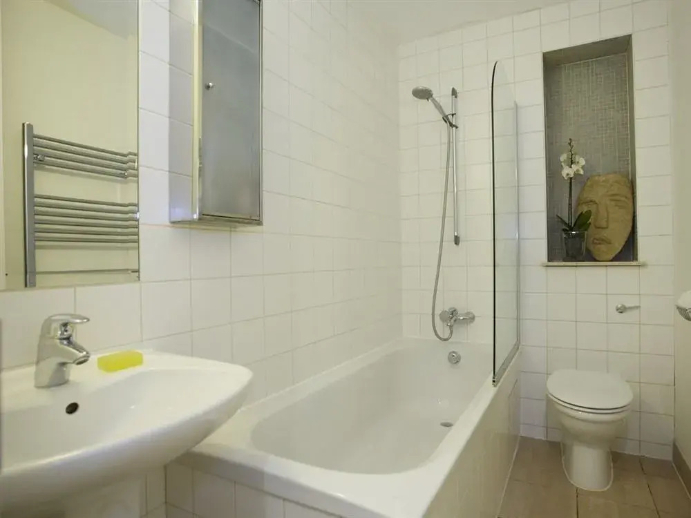 Saint Paul's Apartment