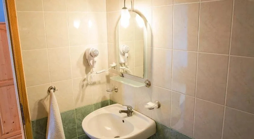 Golden Horn Hotel