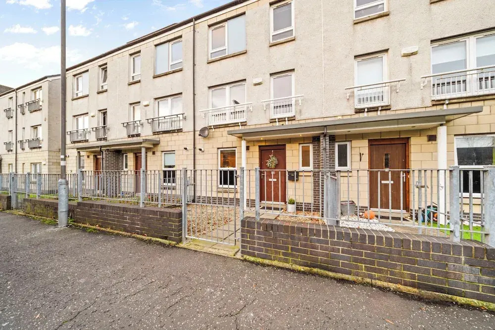 Urban Elegance 5-Bed Glasgow Home