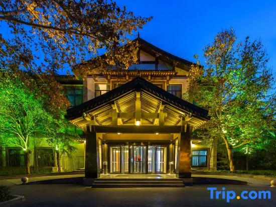 Ziyue Minghu Hotel