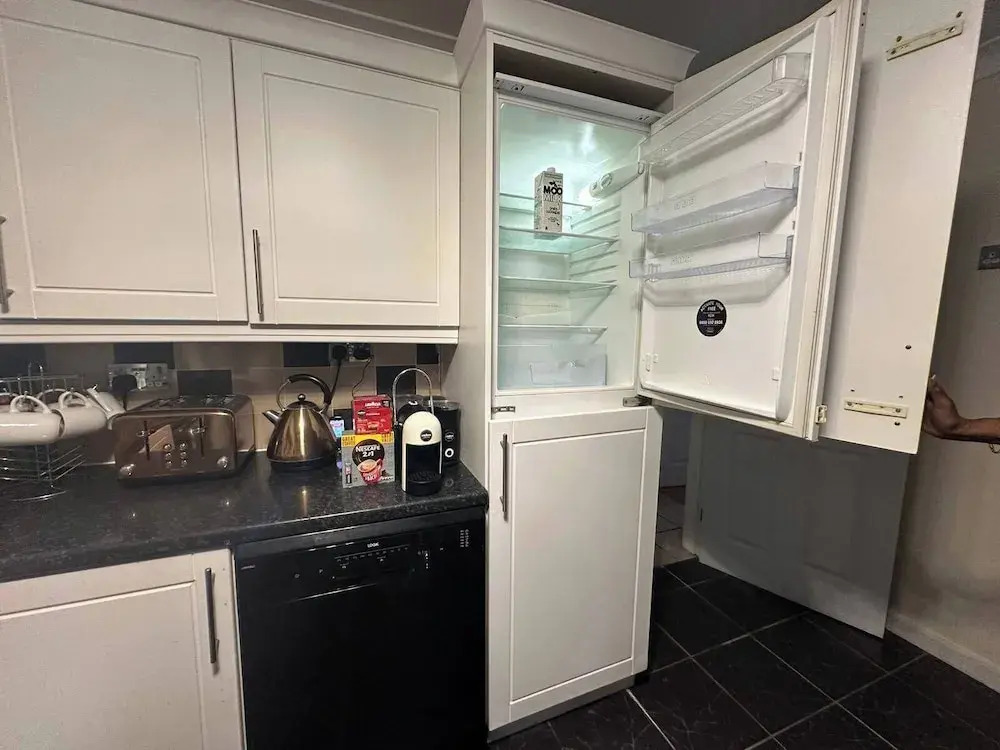 4 Bedroom Seaside House in Clacton-on-sea Sleeps 8