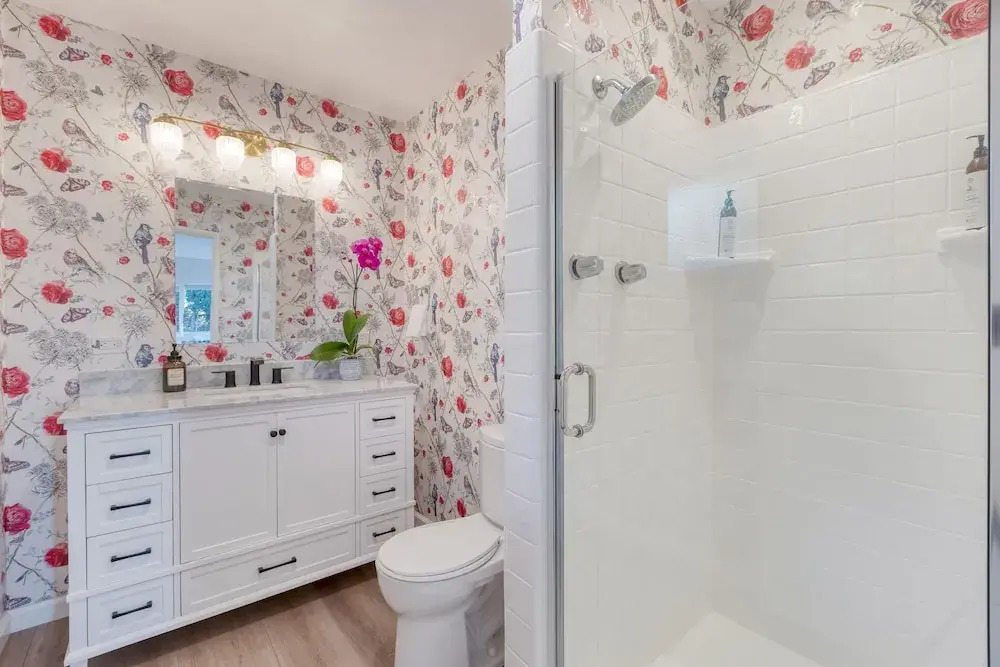 Hummingbird Haven by Avantstay Dog-friendly Near the Beach Huge Yard Hot Tub