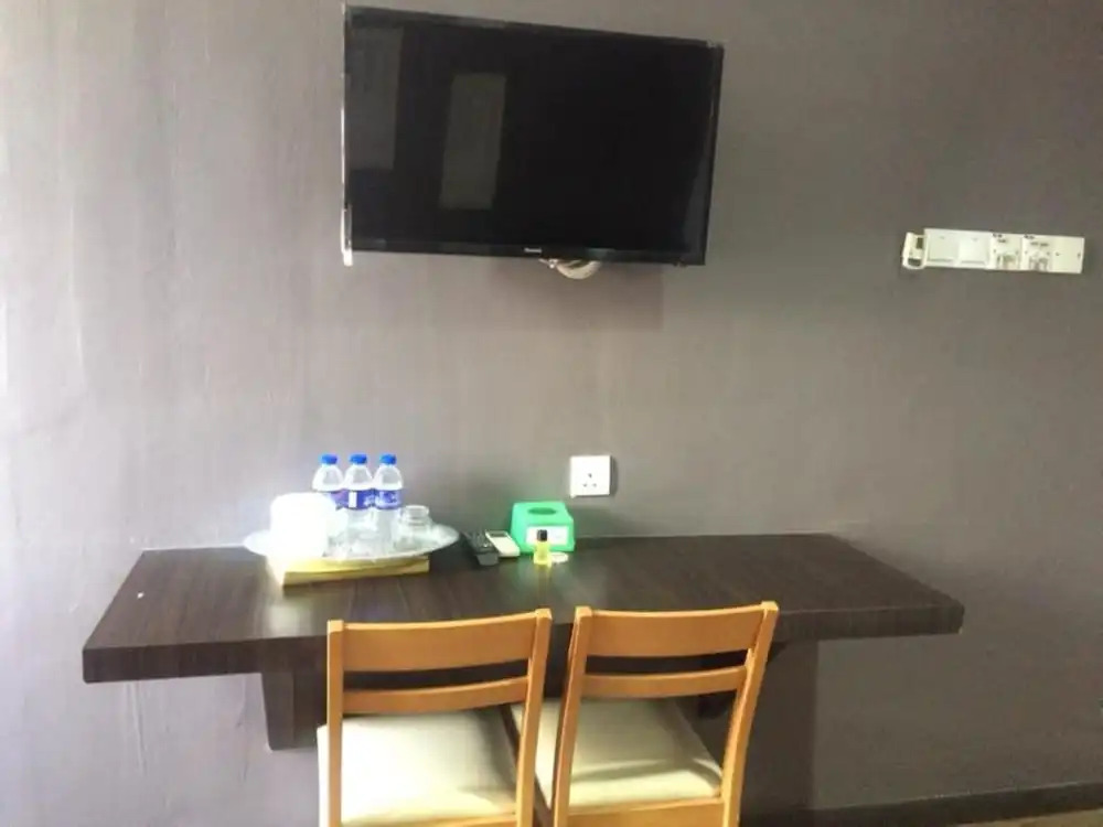 Room V Jalan Jenang by SECOMS