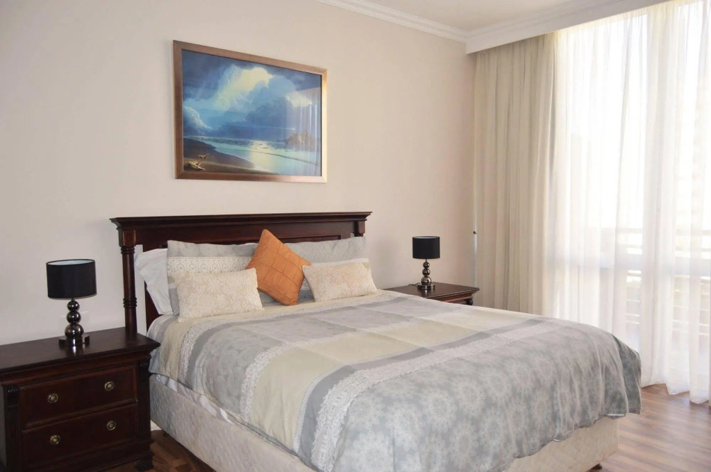 Lighthouse Mall Apartment