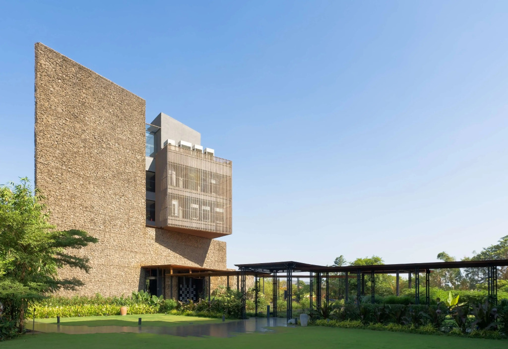 Radisson Resort and Spa Lonavala