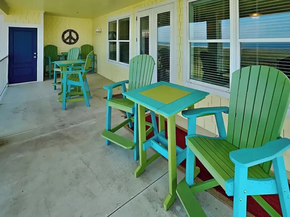 Beachside Blue Sailfish by Ryson Vacation Rentals