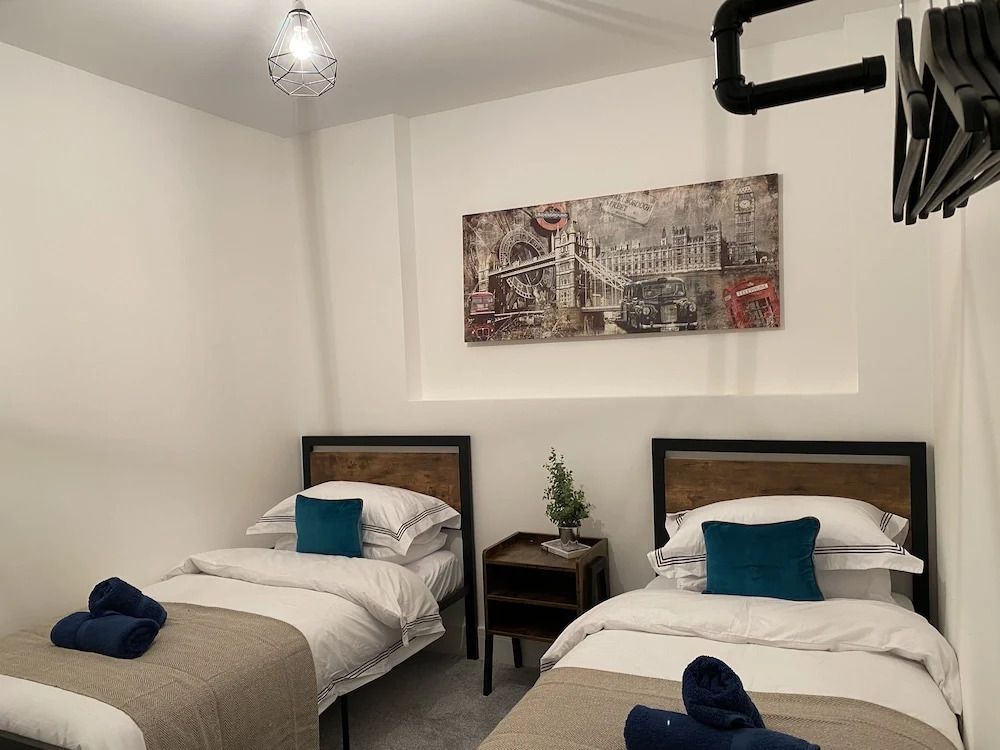 Stylish 3beds Nystyle Apt - Parking, Self Check-in