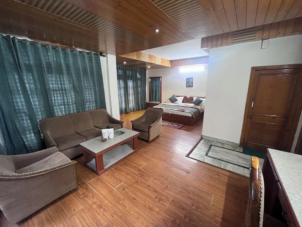 Hotel Kumar's