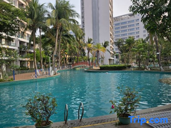 Sanya Red Orange Blue Dragonfly Homestay Hotel (Sanya Bay Haiyue Square Branch)