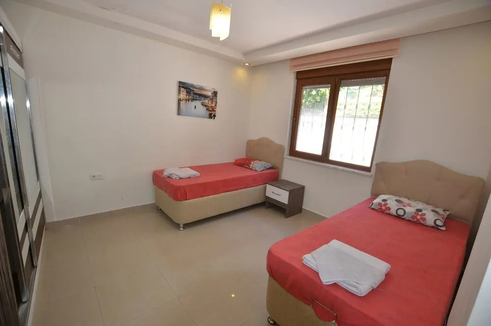 Luxury 5 Bedroom Villa With Communal Pool, Alanya Villa 1038