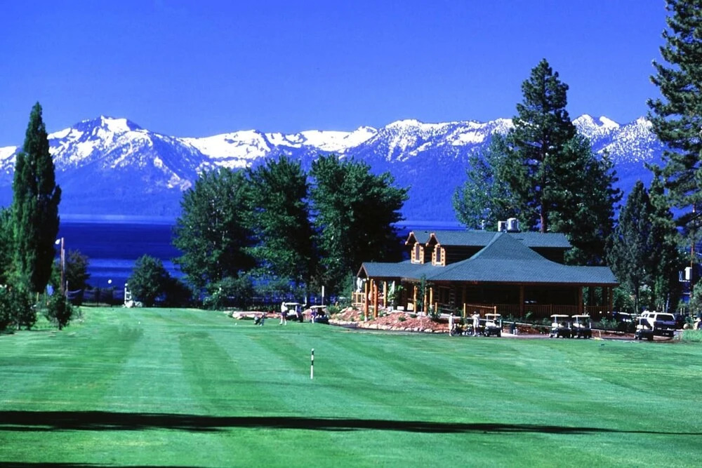 Spacious Mountain Modern Home Sleeps 12 in KB!