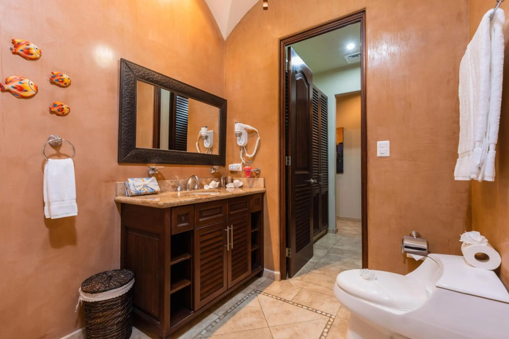 Matapalo 101- 3 Bedroom Poolside Luxury Condo at the Diria Resort