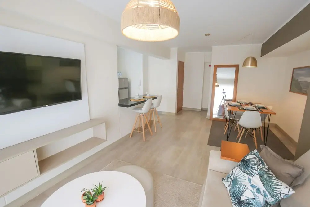 Trendy Host MID - Miraflores