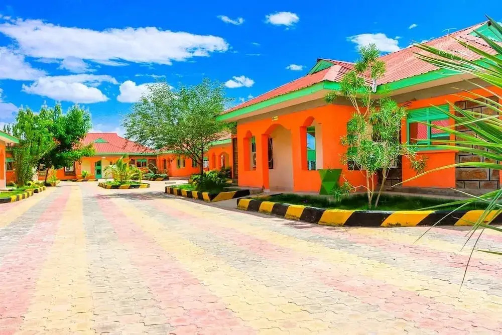 Ten villa luxury resort