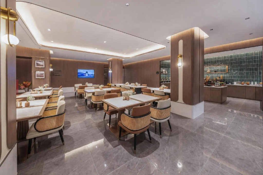 Atour Hotel Beijing Tiantan East‑Gate Metro Station