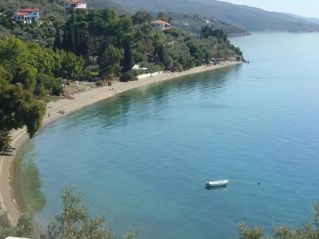 Beachfront Home For 4, Kalifteri Beach, Afissos