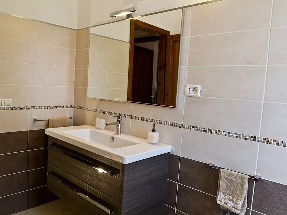 Quiet and Relaxing, Surrounded by Greenery a few Kilometers From the sea