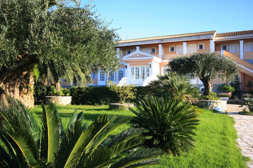 Nefeli Hotel