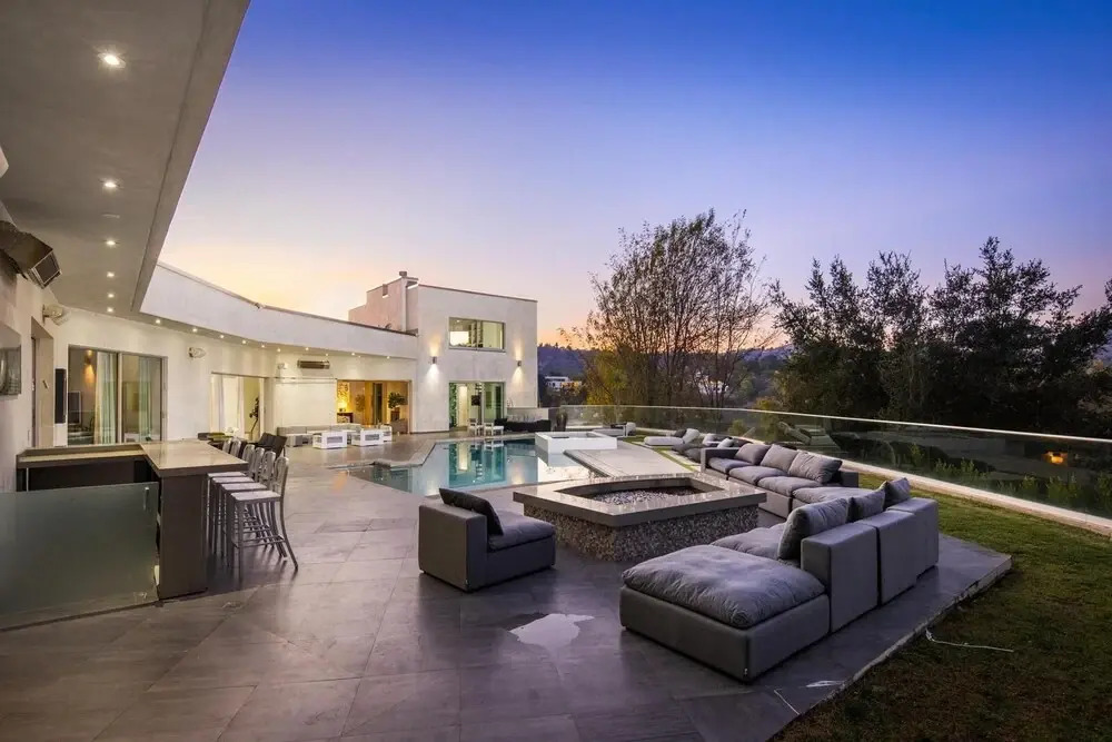 Hutton Villa