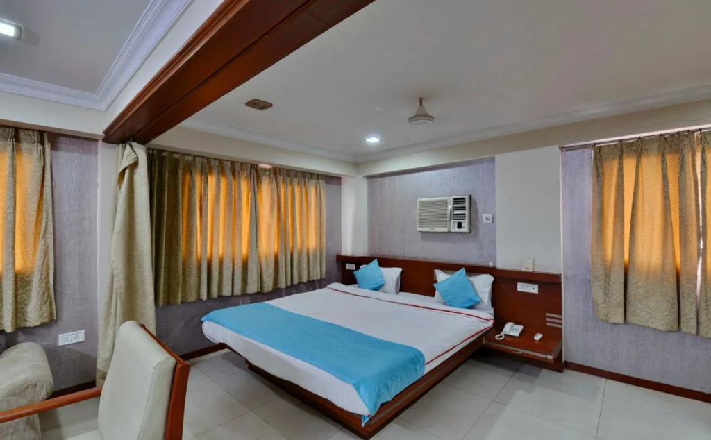 OYO 3883 Hotel Grande Royale