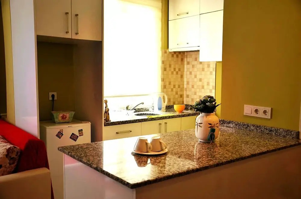 Evin Suites