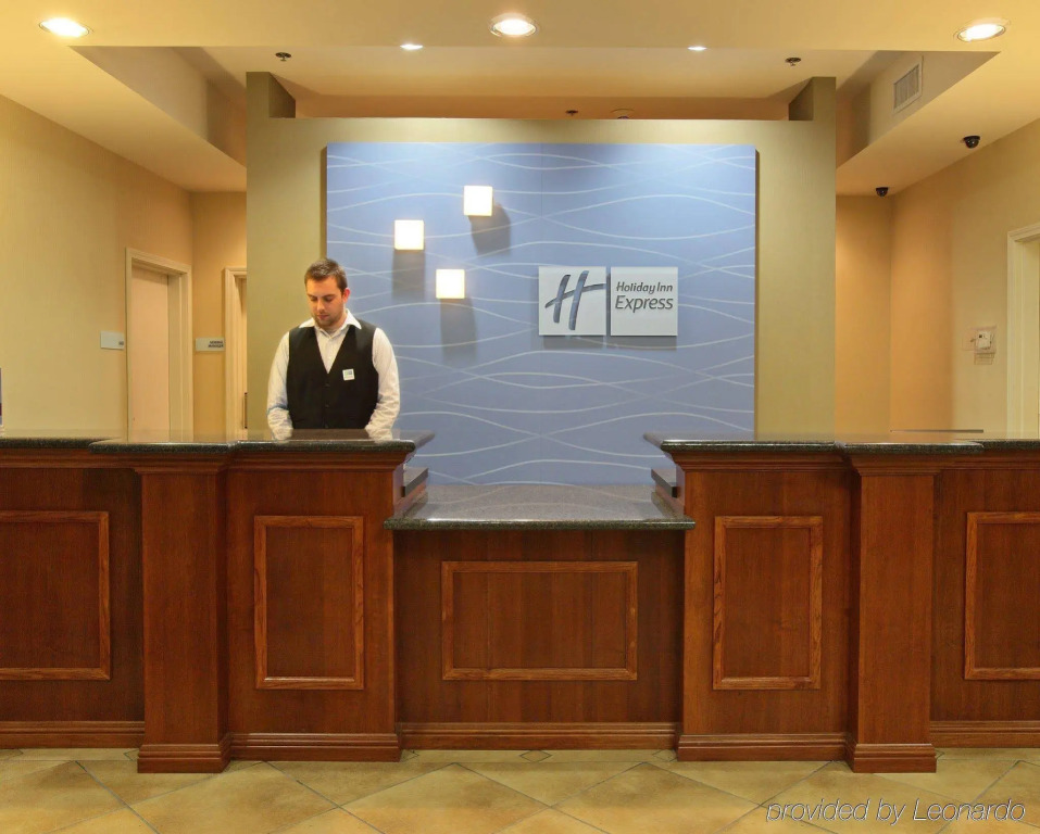 Holiday Inn Express & Suites Searcy by IHG