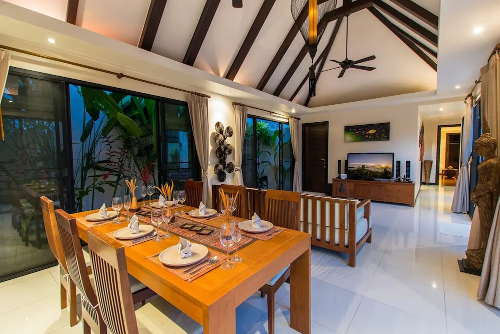 Tulip Pool Villa Luxurious Villa Escape Awaits
