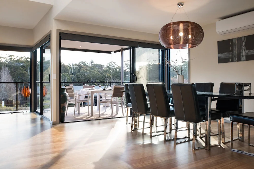 Retreat Lake Daylesford